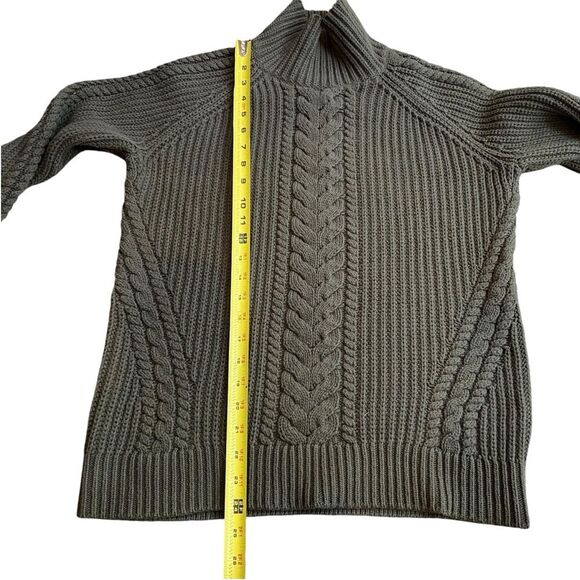 Lululemon Women’s M‎ Chunky Turtleneck Sweater Olive Green Cable Knit Oversized - Picture 10 of 10